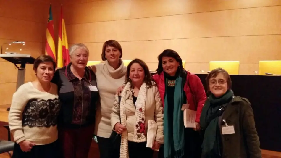 Una representación de la Mesa de Apoyo a la Defensa de los Derechos Humanos de las Mujeres y la Paz en Colombia se reunió el pasado 19 de enero con las y los miembros de la Comisión de Igualdad de les Corts Valencianes