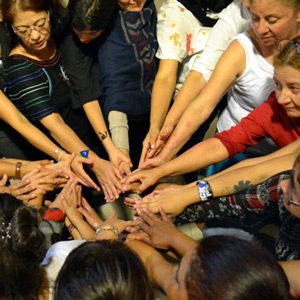 EXPO MUJERES DEL EXILIO COLECTIVA DE MUJERES EMR - CONSTRUYENDO REDES